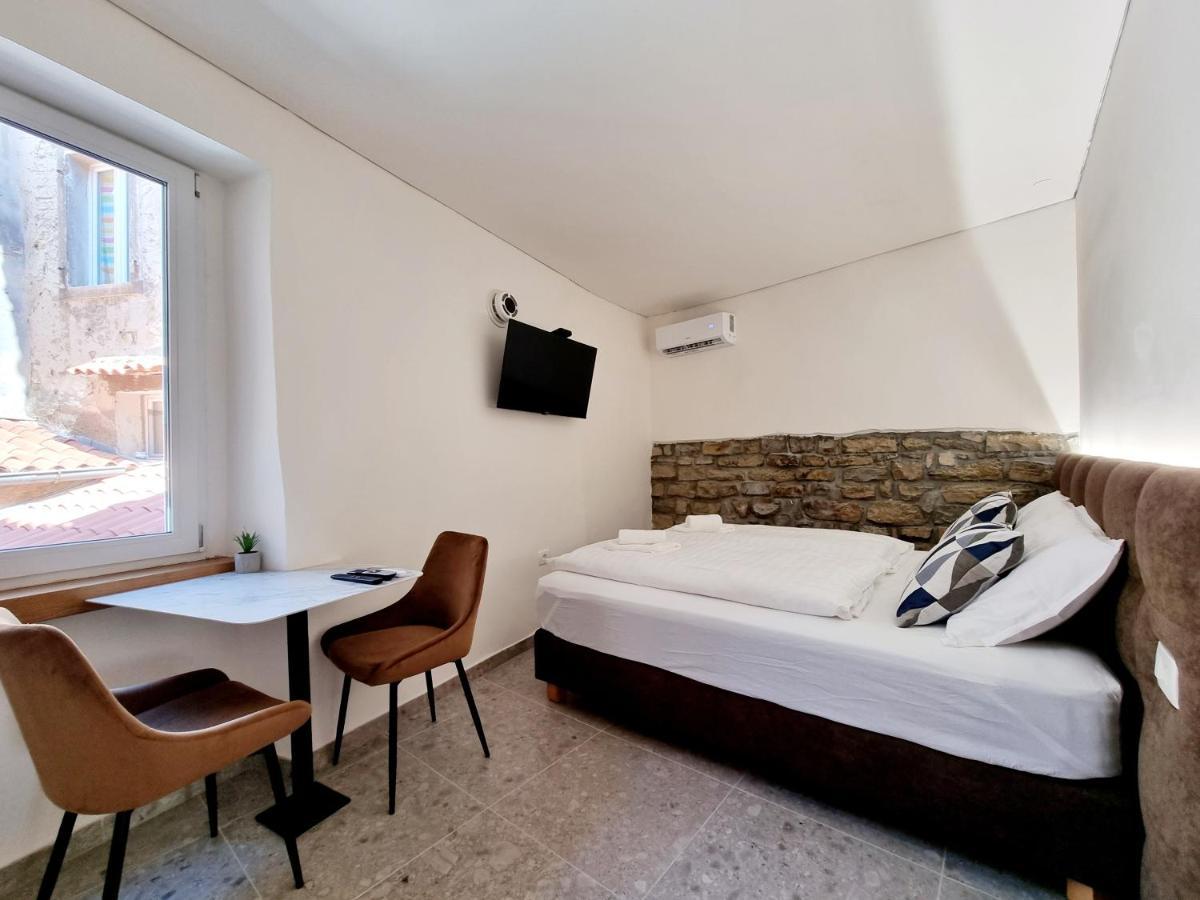Akvatour Apartments ピラン エクステリア 写真